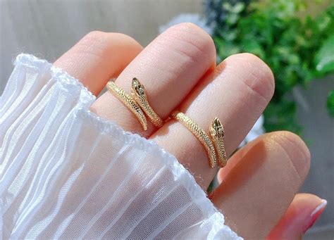 18k Yellow Gold Diamond Snake Ring Rjewelry