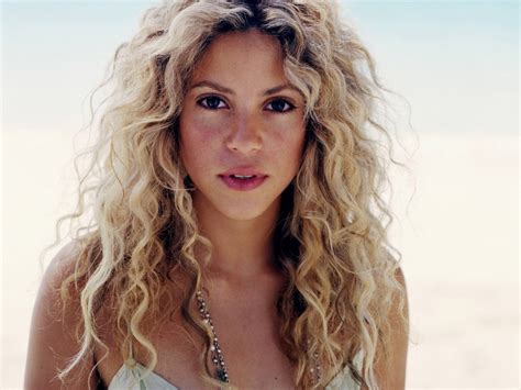 World Picture Gallery Shakira Hot And Beautiful Wallpapers