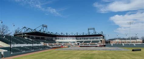 Alabama Baseball Learning New Bounces Tricks To Playing In Rebuilt