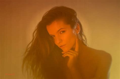 portrait and artistic nude shooting in Paris
