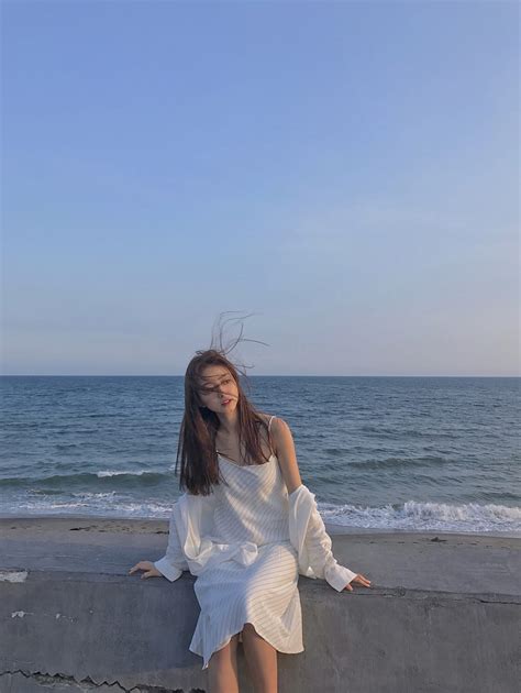 1080p Free Download Chinese Duebass Women Outdoors Beach Sea