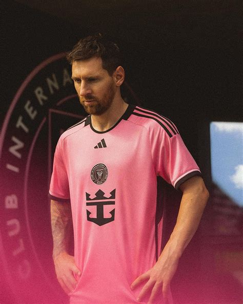 Inter Miami Presentó Su Camiseta Oficial De La Temporada 2024 Lionel Messi Luis Suárez