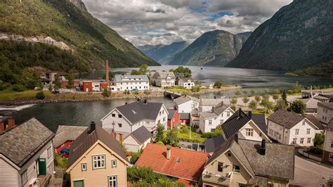 Fiordos Noruegos Hellesylt