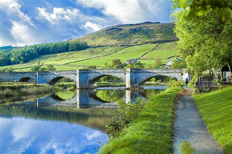 12 Best Hikes In The Yorkshire Dales National Park Atlas And Boots