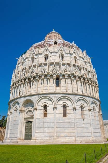 Premium Photo Cathedral Square Piazza Del Duomo Pisa City Downtown