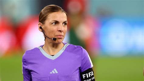 Wasit Perempuan Prancis Buat Sejarah Dalam Piala Dunia 2022