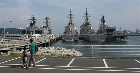 Warship Us Navy Bases Inyokosuka Japan