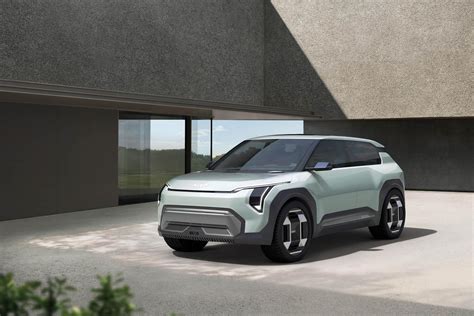 Kia reveals stunning electric compact SUV and sedan concepts - NZ Autocar