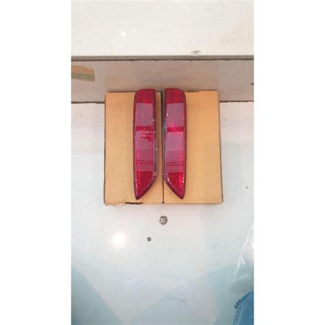 Mitsubishi Xpander Cross Original Rear Bumper Reflector Shopee Malaysia