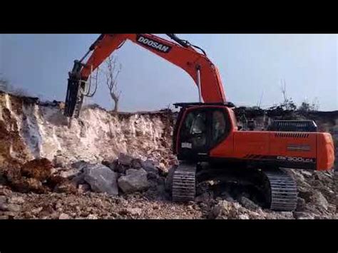 DOOSAN DX 300 LCA THE GREAT MEDIUM EXCAVATOR YouTube