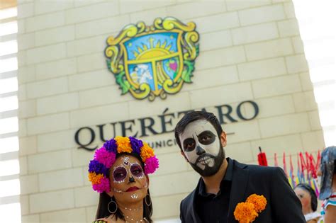 Con Altares de Día de Muertos se preservan las tradiciones en el