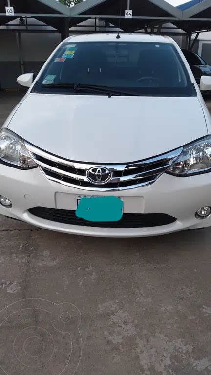 Toyota Etios Hatchback Platinum Usado Color Blanco Perla Precio