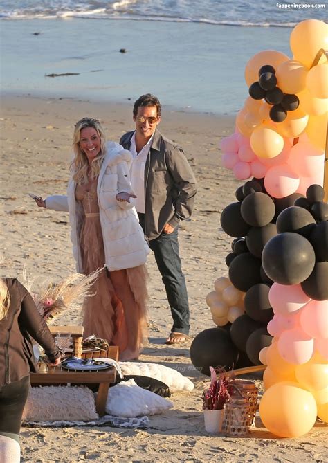 Braunwyn Windham Burke Nude OnlyFans Leaks Fappening FappeningBook