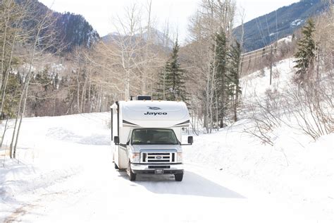 How to Drive an RV in Winter Weather: 7 Pro Tips | RVshare