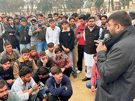 रोज़गार के नाम पर युवाओं के साथ किया धोखा अर्जुन चौटाला