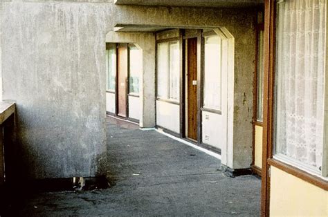 Deck Access Flats 1972 Walkway In One Of The Crescents 1 Flickr