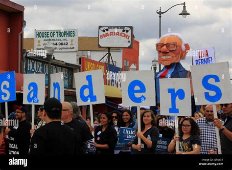 Bernie Sanders March In East Los Angeles Brian Mcguire Stock Photo Alamy