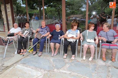 Sentido Homenaje En El Encuentro Comarcal De Asociaciones De Mayores