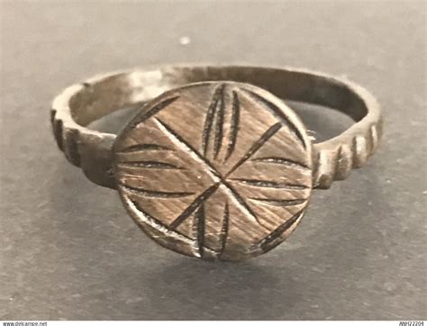 Archéologie Ancienne bague des Croisés gravé de létoile de