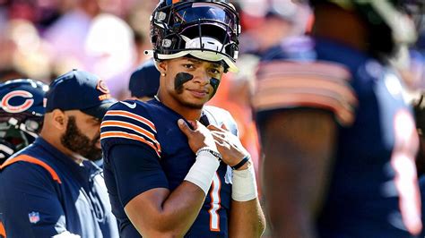 Chicago Bears Qb Justin Fields Sends Defiant Message Amid Start