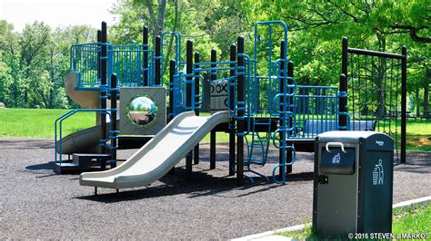 Fort Washington Park Picnic Areas