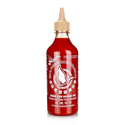 Chili Sauce Sriracha Hot With Garlic Squeeze Bottle Flying Goose