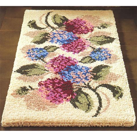 Hydrangea Latch Hook Rug Kit