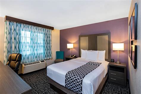 La Quinta Inn & Suites by Wyndham Las Vegas Nellis | Las Vegas, NV Hotels