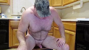 Sentado Desnudo En La Cocina XVIDEOS