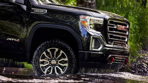 Exterior Features | 2020 GMC Sierra 1500 AT4 | Off-road Truck