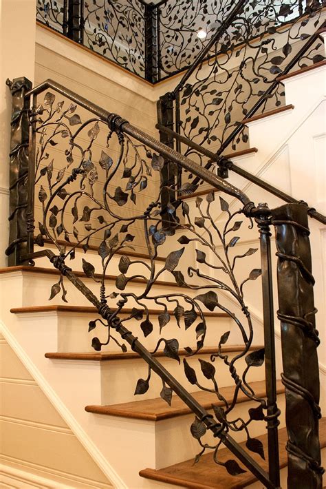 Gorgeous Wrought Iron Vine And Leaf Railings Handmade At A Small Metal Shop Diseño De