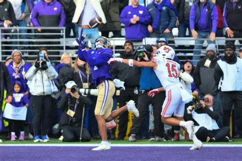 Buffalo Bills ‘Would Move Heaven & Earth’ to Draft Washington Huskies ...