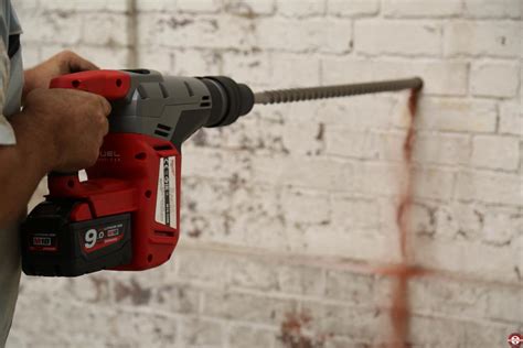 Test Complet Du Perforateur Sans Fil Sds Max Milwaukee M Chm C