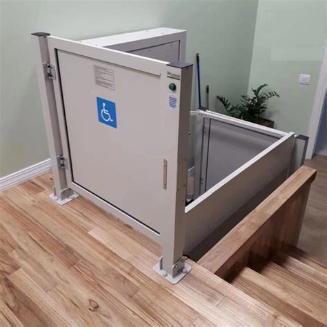 Hydraulic Drive Electric Vertical Wheelchair Platform Lift For Disabled