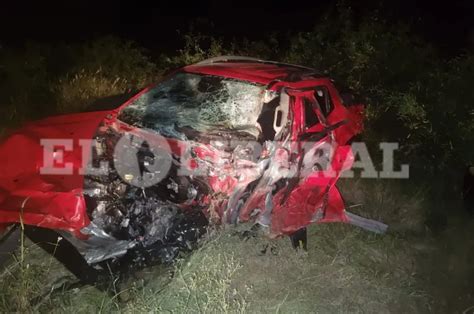 Dos Muertos Y Cuatro Heridos En Brutal Choque De Camionetas Uno De