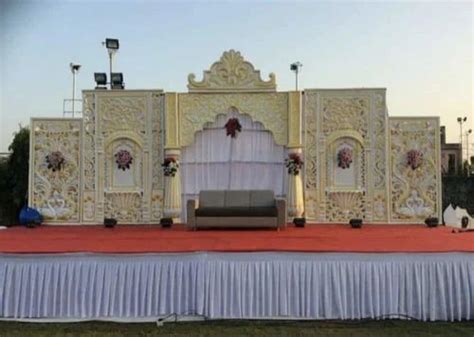 Weddings Golden Wedding Fiber Stage For Indoor At Rs 100000 Set In