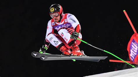 Marcel Hirscher remporte le slalom géant parallèle à Alta Badia Ski