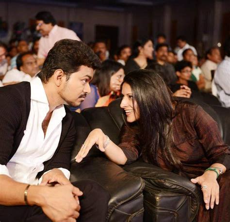 Vijay and Sangeetha Wedding Anniversary - Filmibeat