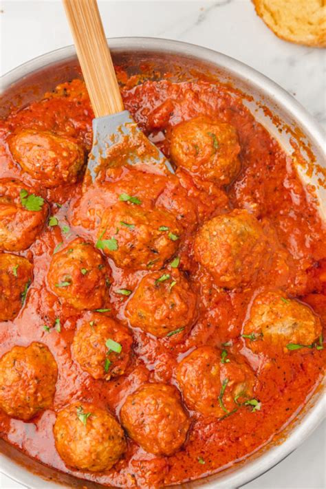 Turkey Meatballs In Tomato Sauce - The Dinner Bite