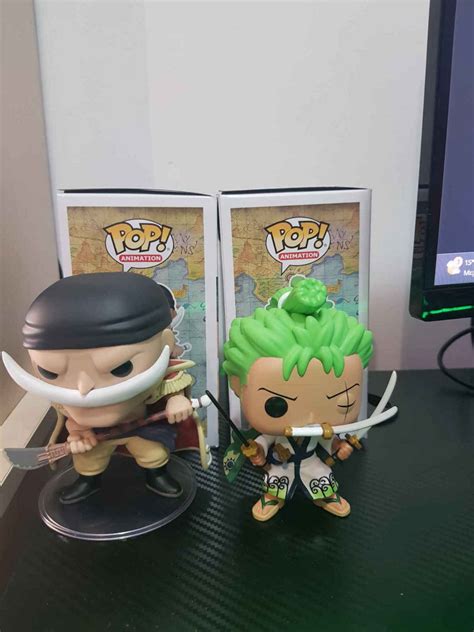 Funko Pop Animation One Piece Roronoa Zoro Glows In The Dark