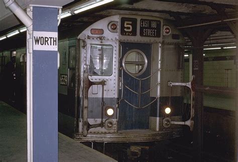 Pin by Tyrone Crespo on Vintage Subway Cars | New york subway, Nyc ...