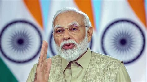 Pm Modi Pays Tributes To Freedom Fighters Tilak Azad On Their Birth