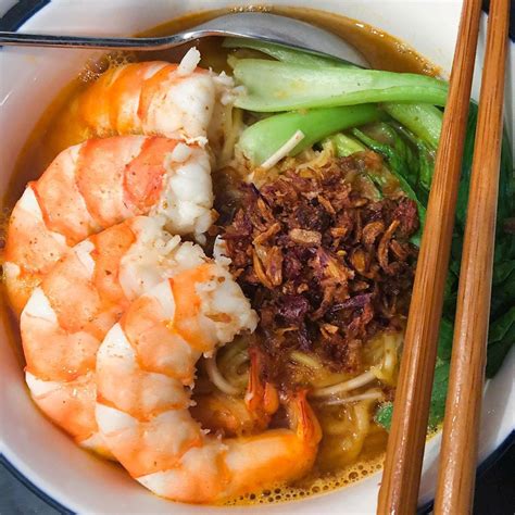 Simple Prawn Noodles Soup — Cooked By Carlsson