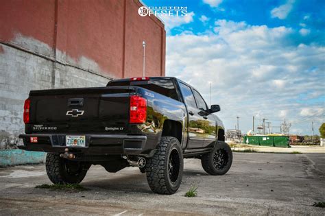 2018 Chevrolet Silverado 1500 With 20x10 25 Remington Caliber And 305