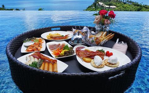 Breakfast in Bed — Now You Can Have a Floating Breakfast Delivered to ...