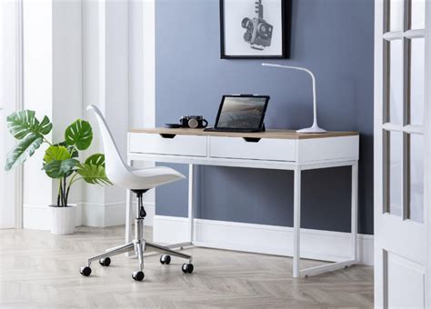 The Effortless Yet Potent Allure of A White Home Office Desk