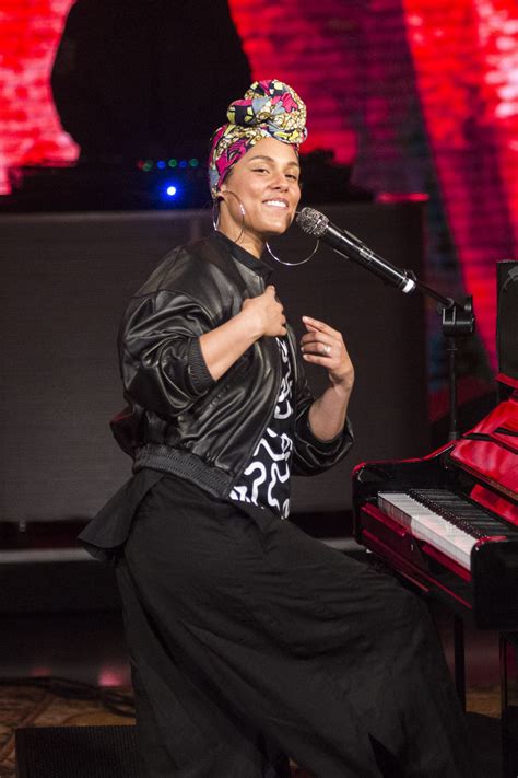 Alicia Keys Performs At TV Broadcast Che Tempo Che Fa In Milan