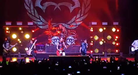 Watch COREY TAYLOR's Son GRIFFIN Sings With STONE SOUR In Lisbon, Portugal