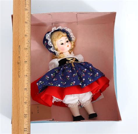 Lot Five Madame Alexander Dolls Storybook