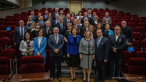 Medale Za D Ugoletni S U B Dla Pracownik W Urz Du Marsza Kowskiego W